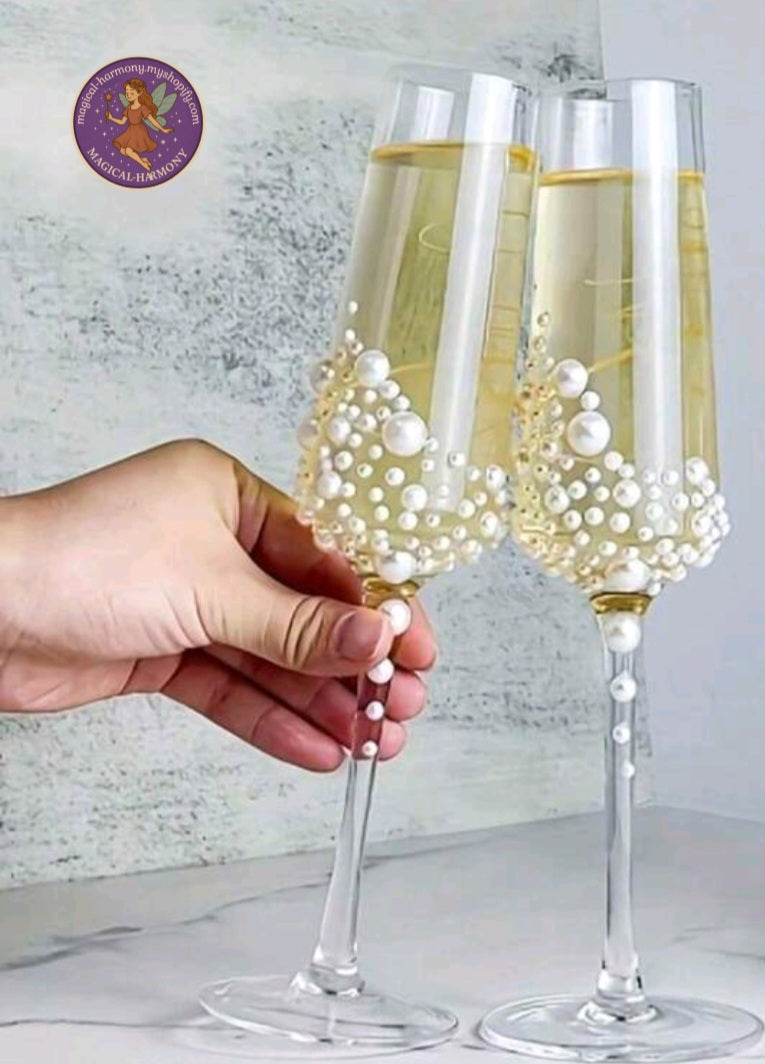 2-Piece Exquisite Pearl Crystal Champagne Flute Set.