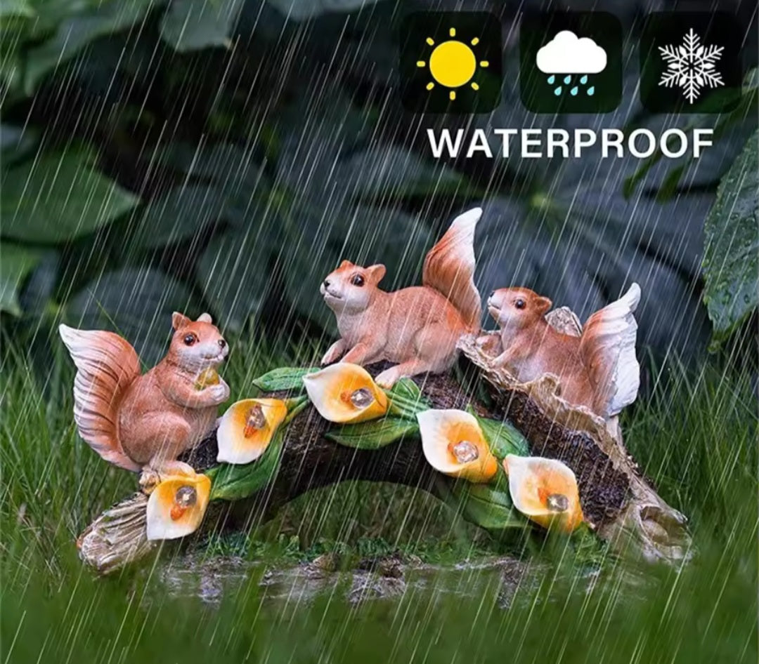 LED Solar Squirrel Light