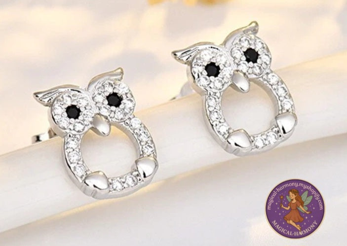 Shiny 925 Sterling Silver Cute Owl CZ Gemstone Stud Earrings.