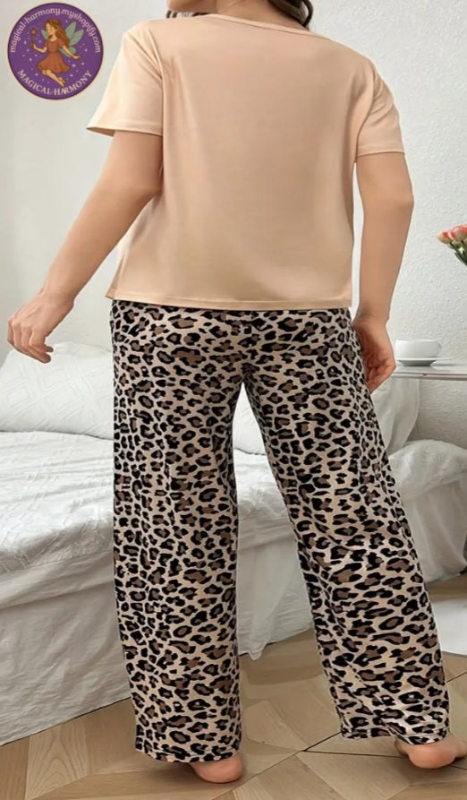 Cartoon Bow & Leopard Print Design Pajama Set.